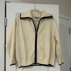 Left Seoul old money classic black trim knit zip sweater